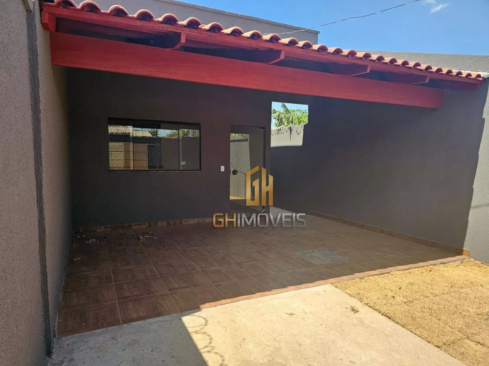 Casa à venda com 2 quartos, 84m² - Foto 1