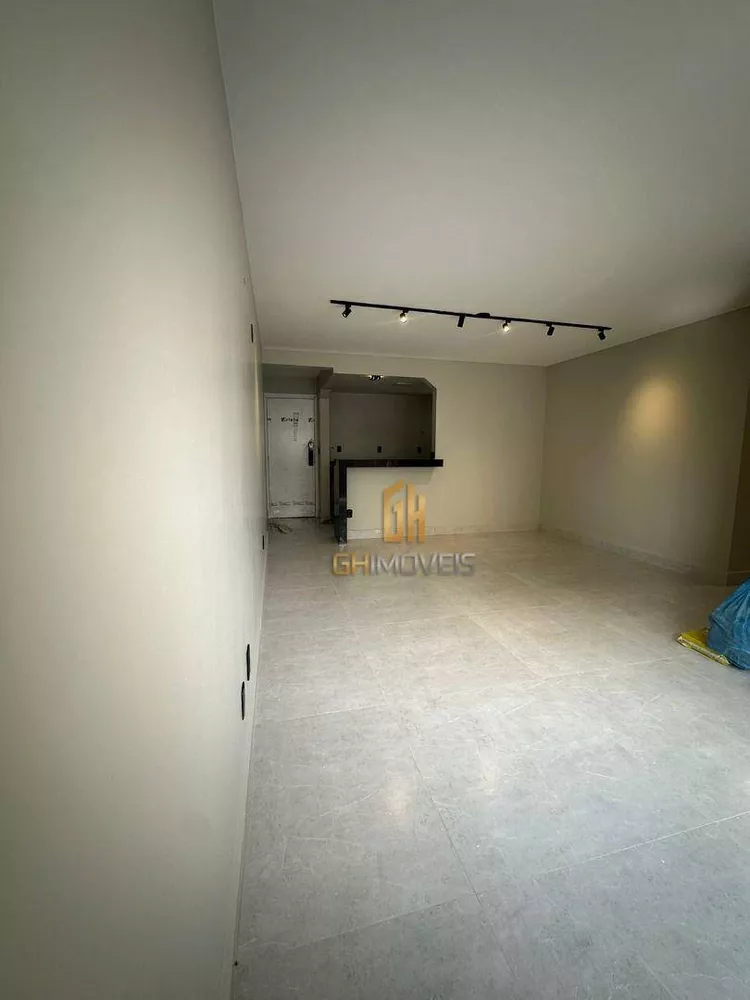 Apartamento à venda com 3 quartos, 106m² - Foto 4