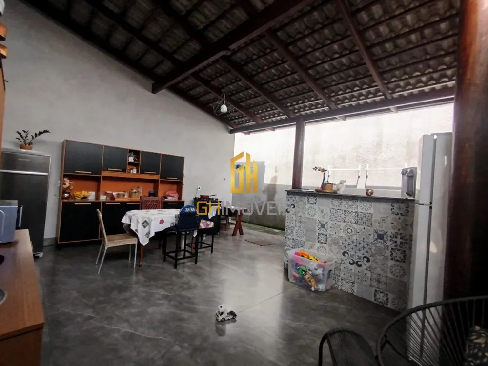 Casa, 4 quartos, 235 m² - Foto 3