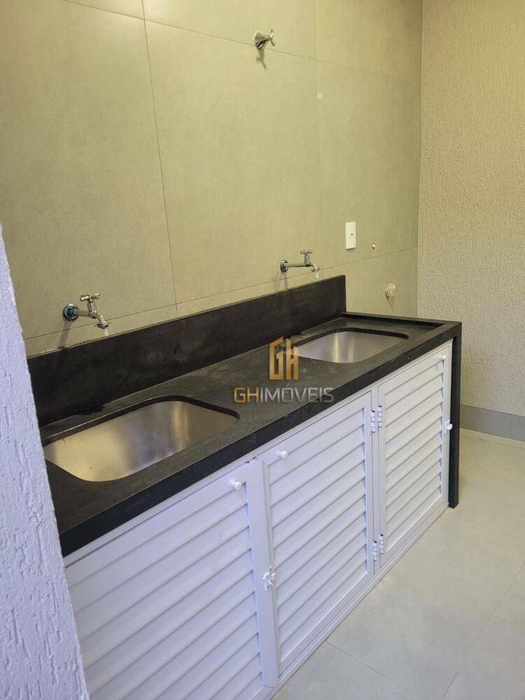 Casa à venda com 3 quartos, 147m² - Foto 4