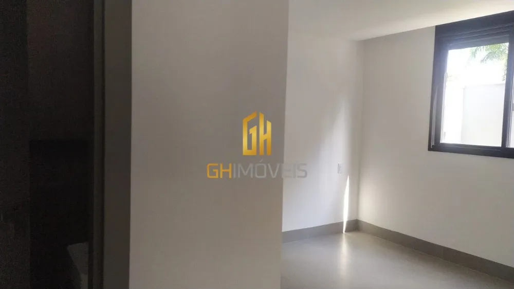 Casa, 4 quartos, 220 m² - Foto 4