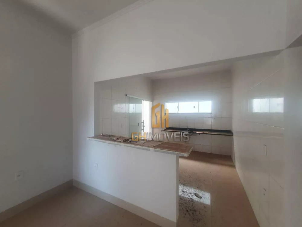 Casa à venda com 3 quartos, 170m² - Foto 3