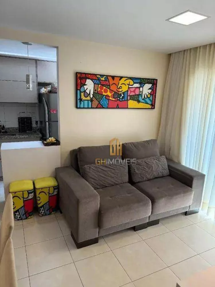 Apartamento à venda com 2 quartos, 64m² - Foto 3