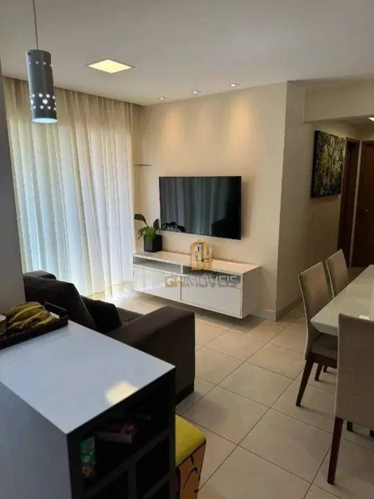 Apartamento à venda com 2 quartos, 64m² - Foto 1