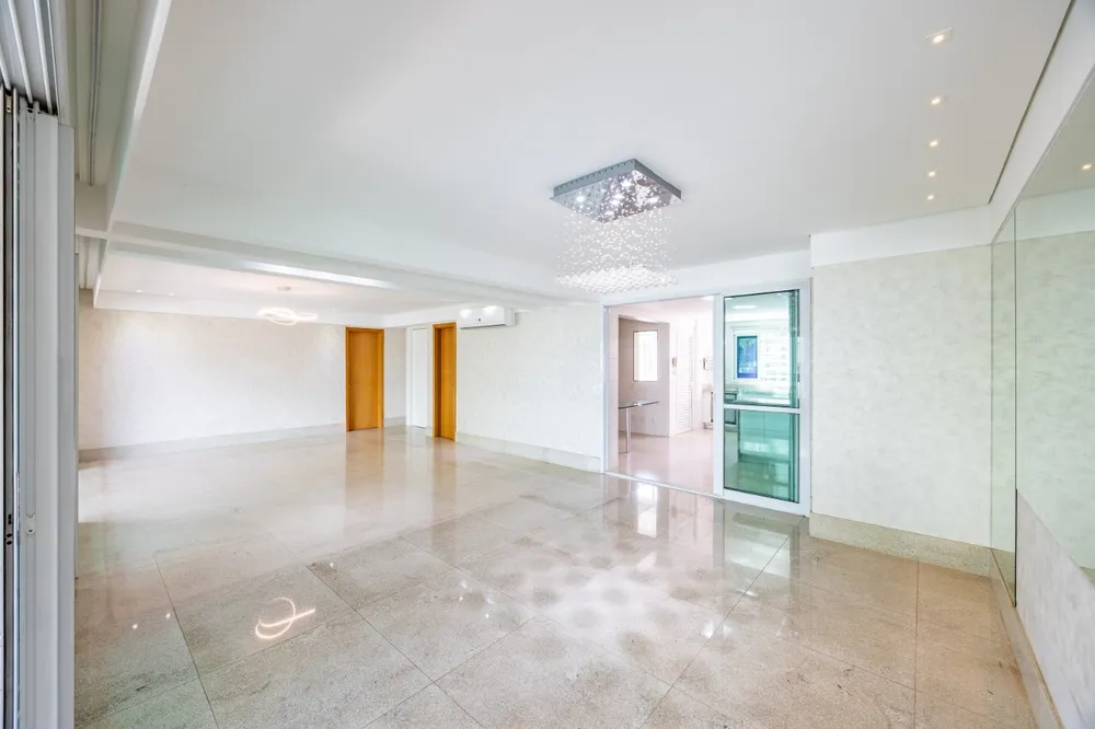 Apartamento, 3 quartos, 210 m² - Foto 1