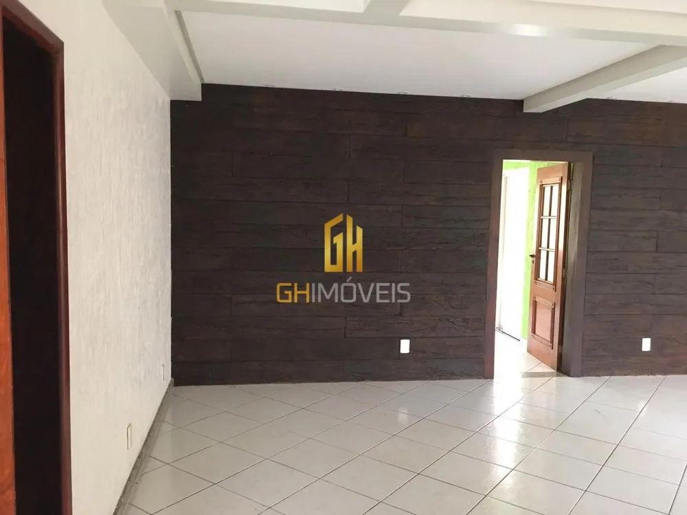 Casa, 4 quartos, 275 m² - Foto 1