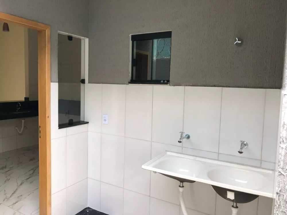 Casa à venda com 2 quartos, 88m² - Foto 8