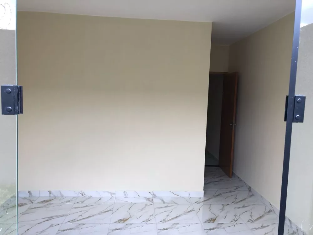 Casa à venda com 2 quartos, 88m² - Foto 3