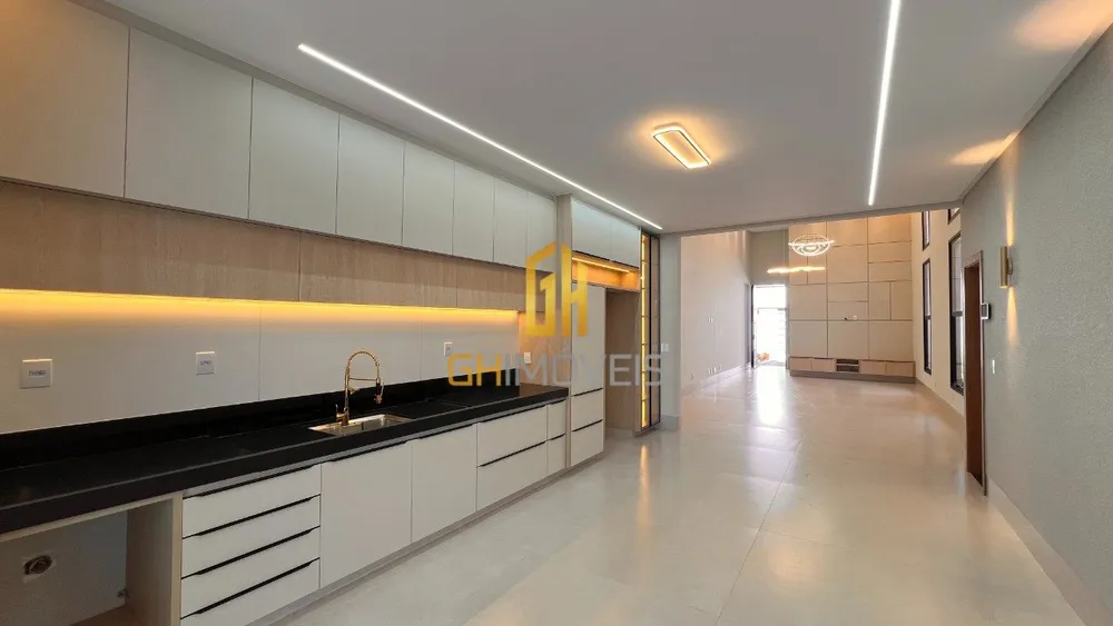 Casa, 3 quartos, 220 m² - Foto 2