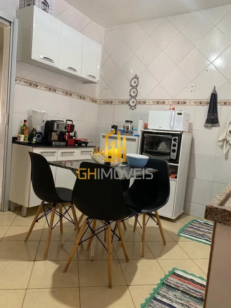 Casa, 4 quartos, 190 m² - Foto 2
