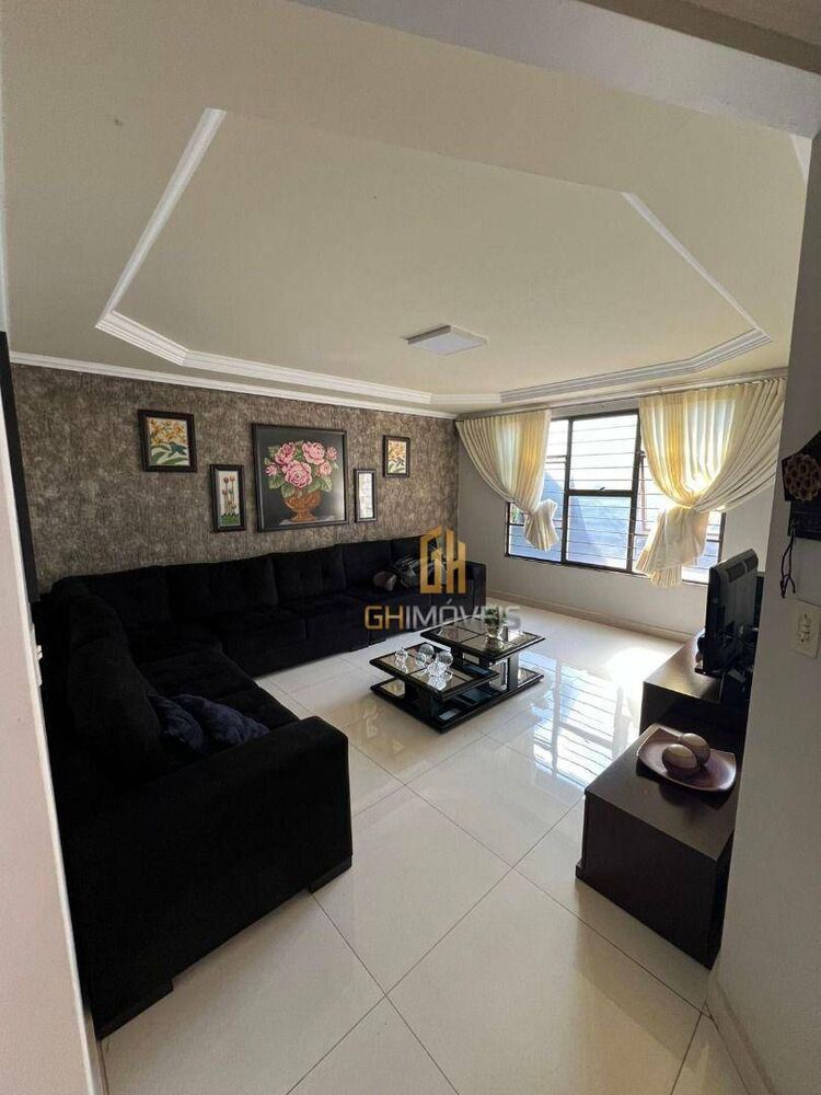 Casa, 3 quartos, 240 m² - Foto 2