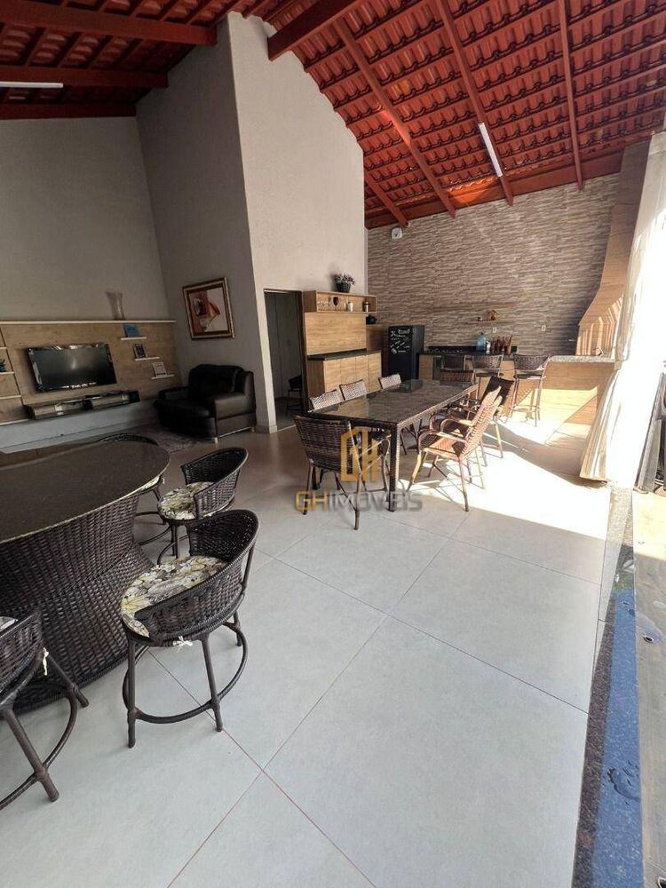 Casa, 3 quartos, 240 m² - Foto 3