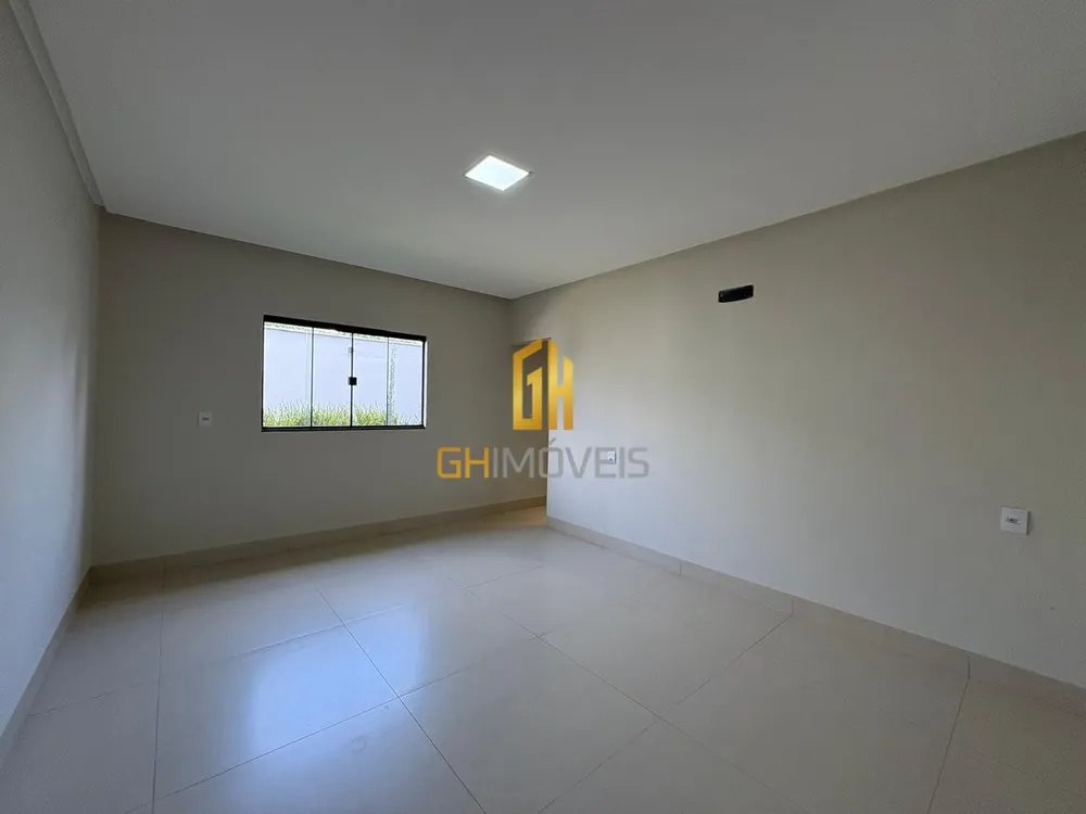 Casa, 3 quartos, 212 m² - Foto 1