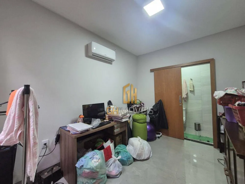 Casa, 3 quartos, 165 m² - Foto 1
