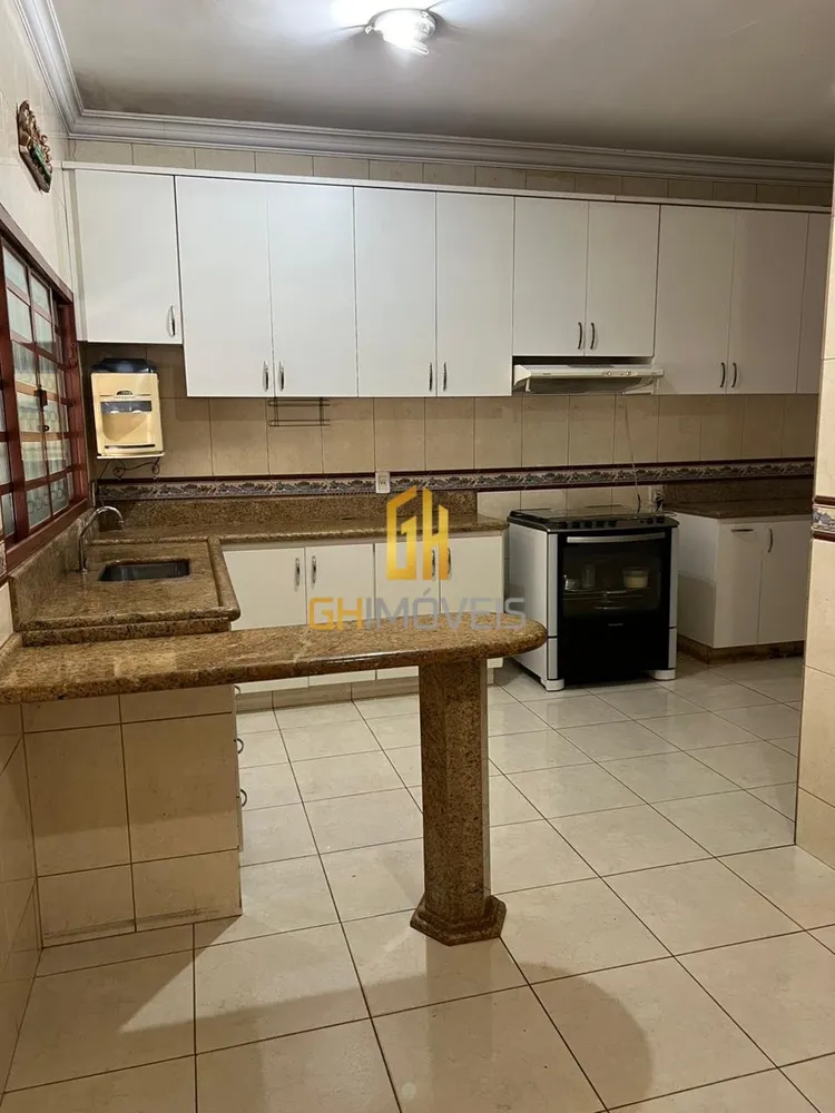 Casa, 3 quartos, 200 m² - Foto 4