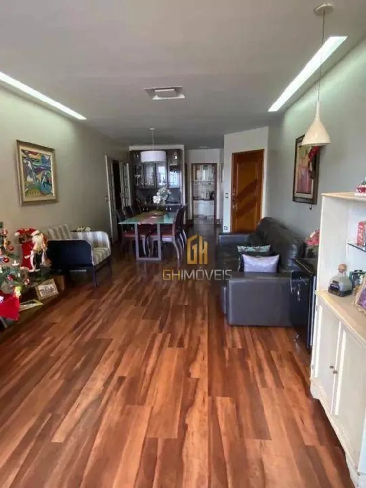 Apartamento à venda com 3 quartos, 151m² - Foto 1