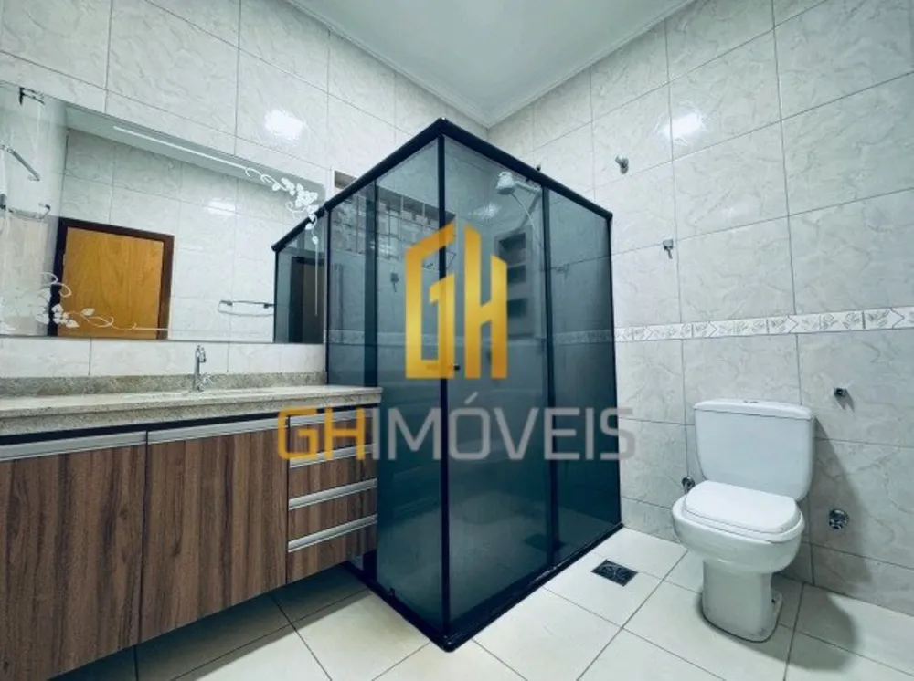 Casa, 3 quartos, 270 m² - Foto 2