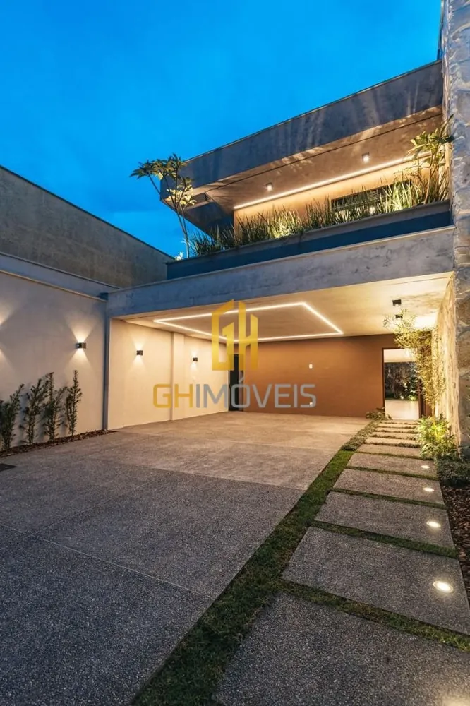 Sobrado, 3 quartos, 210 m² - Foto 1