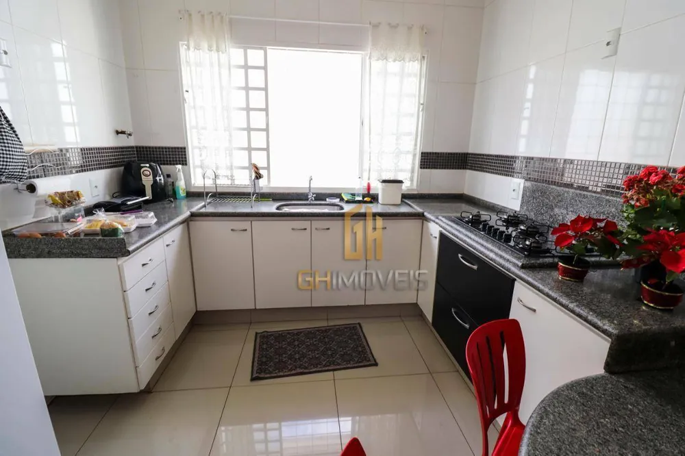 Casa, 4 quartos, 380 m² - Foto 4