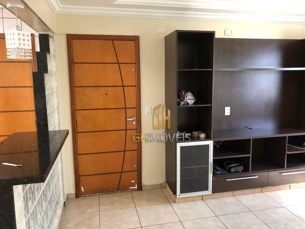 Apartamento à venda com 3 quartos, 72m² - Foto 2