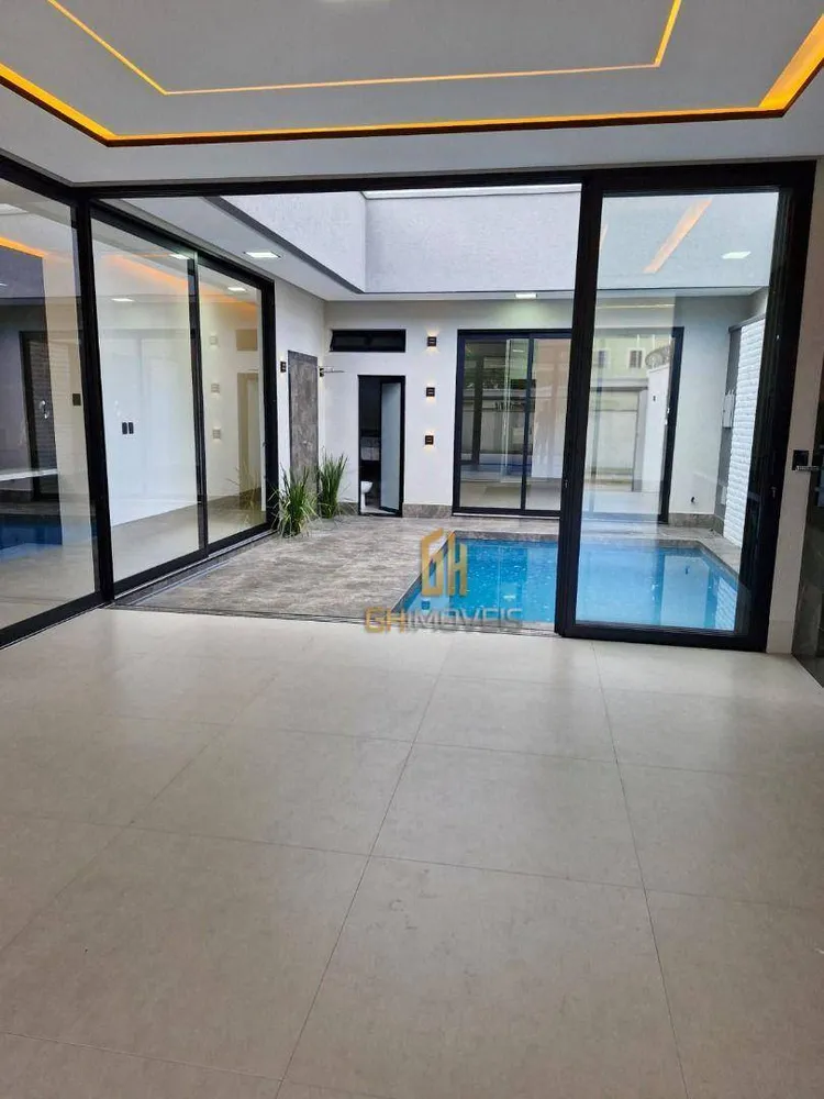Casa, 4 quartos, 238 m² - Foto 2