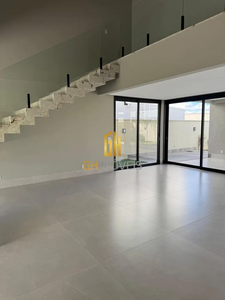 Sobrado, 4 quartos, 299 m² - Foto 3