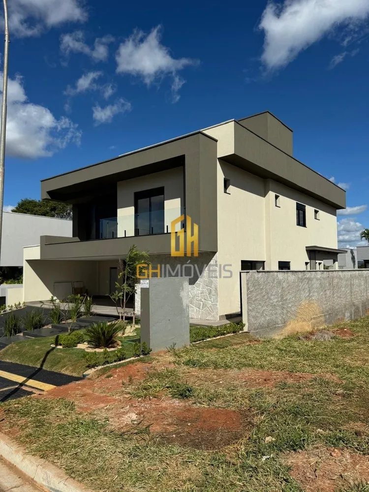 Sobrado, 4 quartos, 299 m² - Foto 1