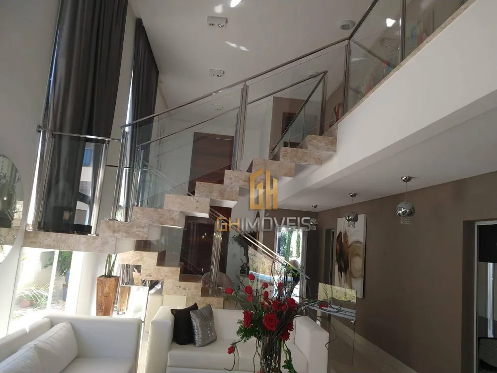 Sobrado, 4 quartos, 350 m² - Foto 1