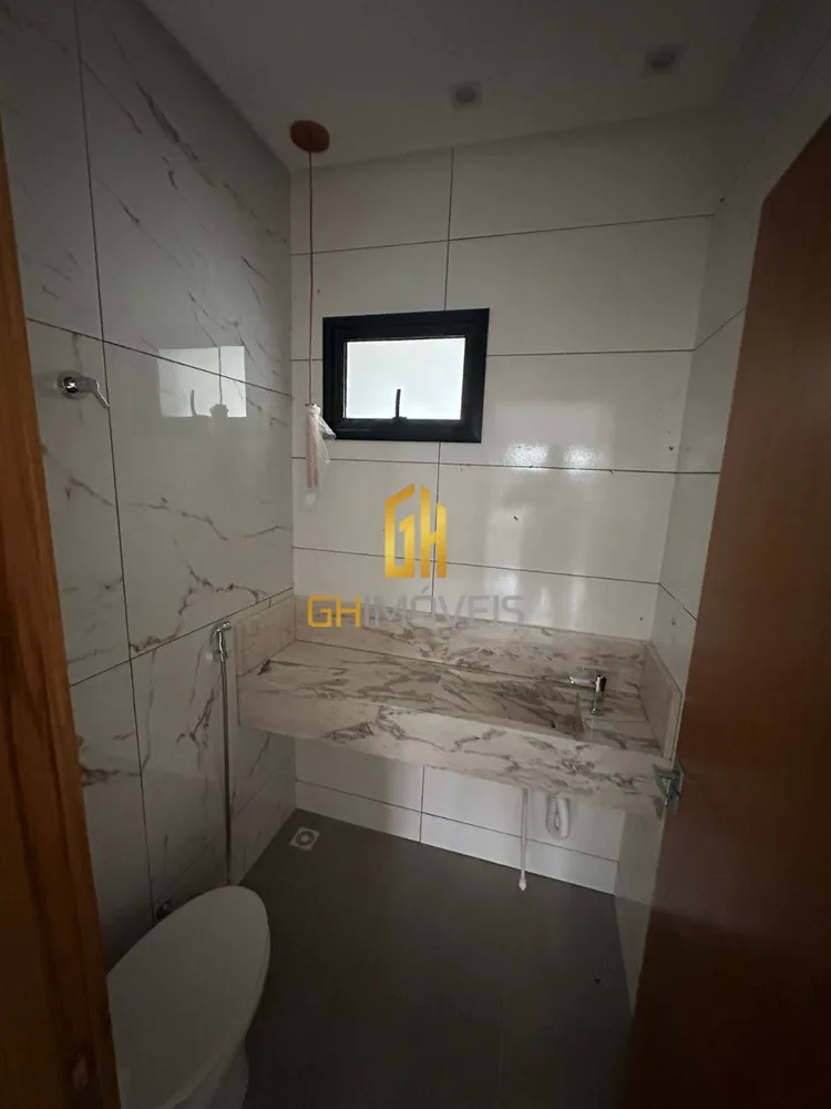 Sobrado, 3 quartos, 180 m² - Foto 1