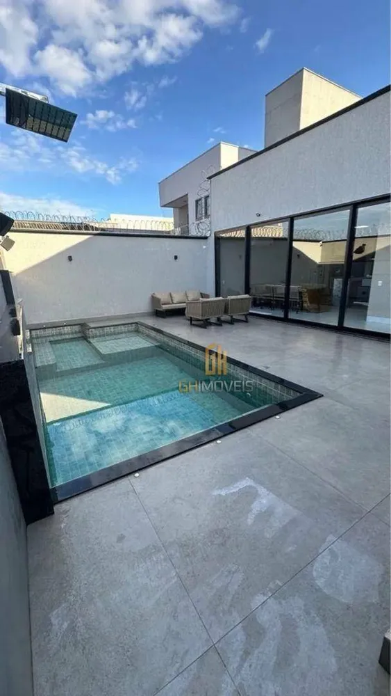 Casa, 3 quartos, 263 m² - Foto 2