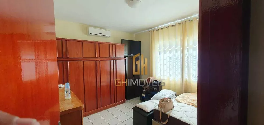 Casa à venda com 3 quartos, 270m² - Foto 10