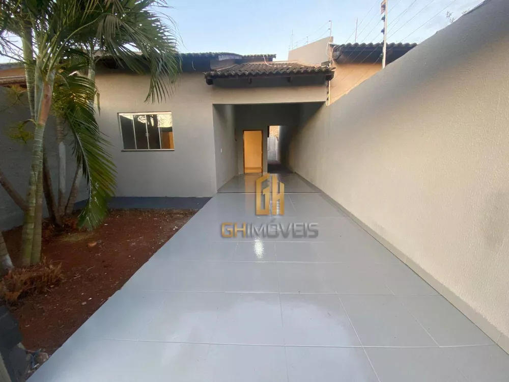 Casa à venda com 3 quartos, 99m² - Foto 1