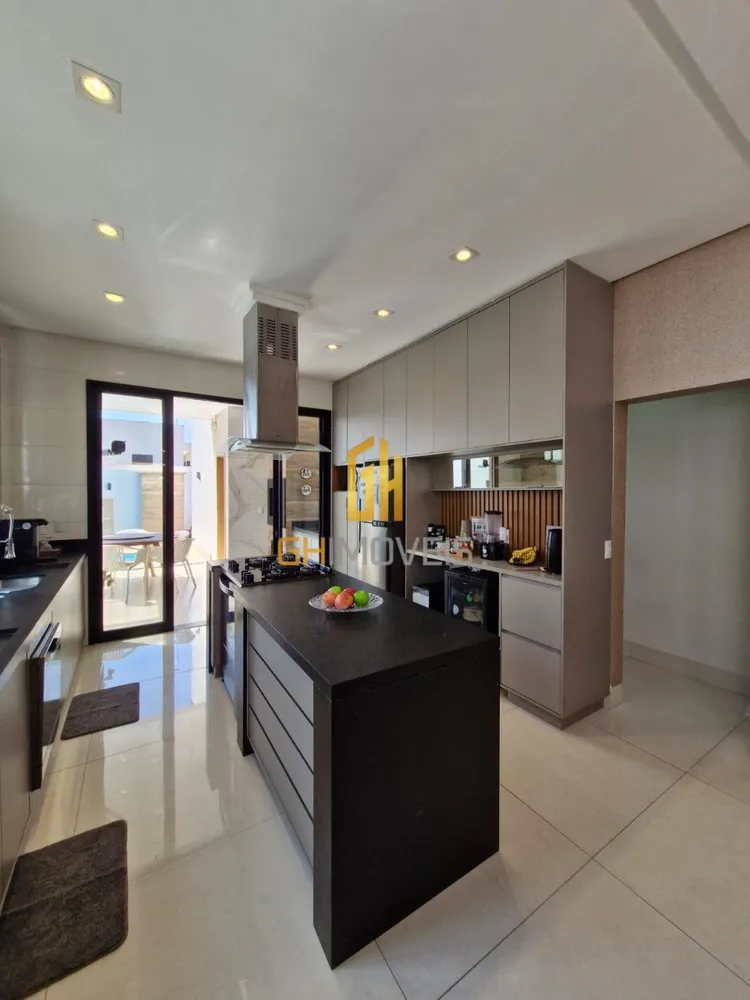 Casa, 3 quartos, 180 m² - Foto 3