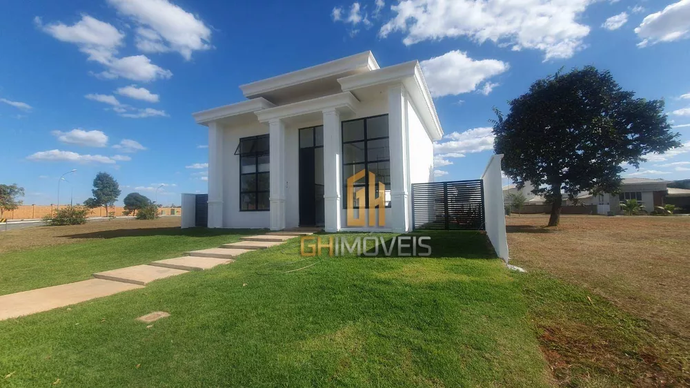 Sobrado à venda com 4 quartos, 400m² - Foto 1