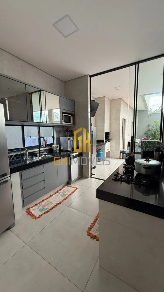Sobrado, 4 quartos, 310 m² - Foto 2