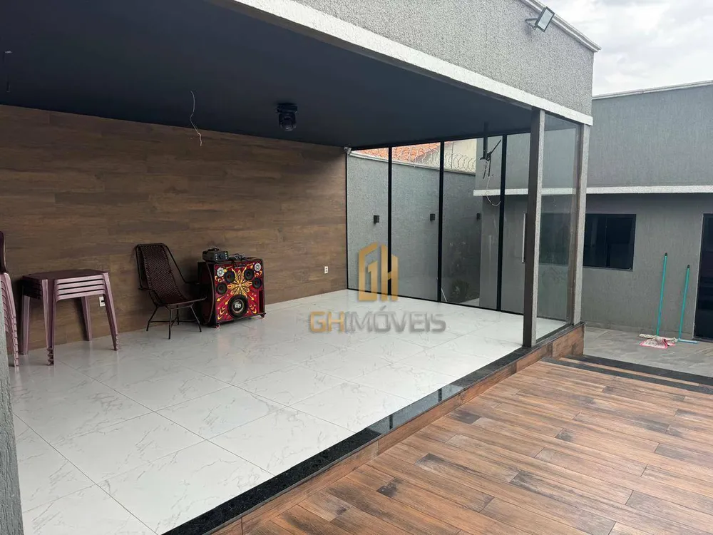 Casa, 3 quartos, 280 m² - Foto 2