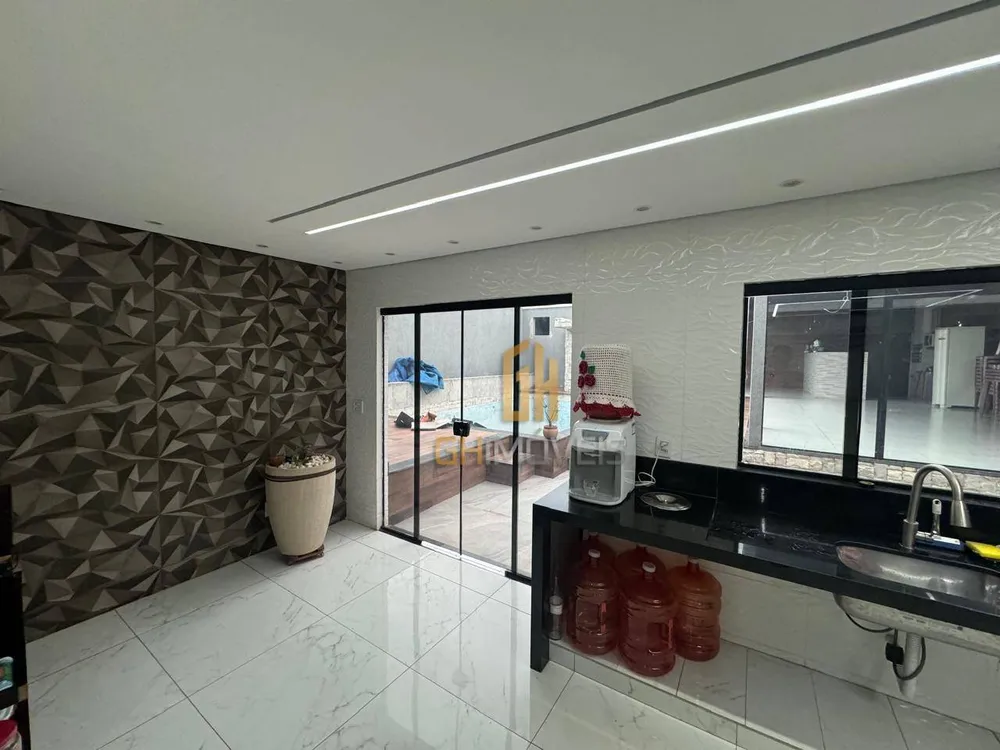 Casa, 3 quartos, 280 m² - Foto 1