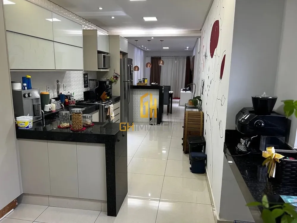 Casa, 3 quartos, 180 m² - Foto 2