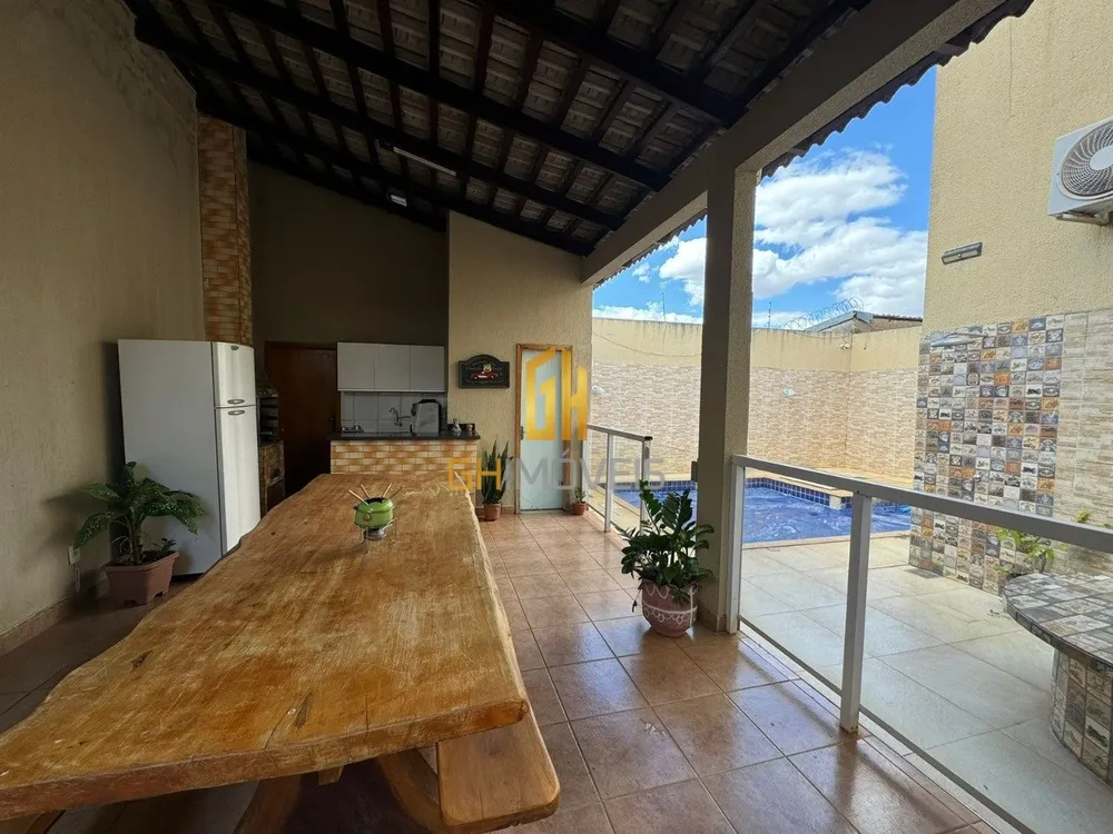 Casa, 3 quartos, 280 m² - Foto 3
