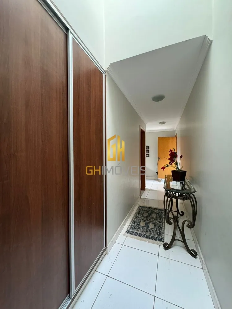 Casa, 3 quartos, 280 m² - Foto 1