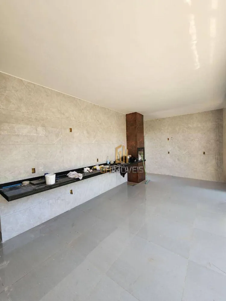 Casa, 3 quartos, 142 m² - Foto 1