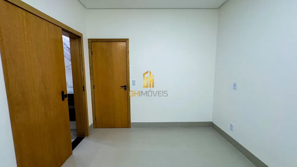 Casa, 4 quartos, 202 m² - Foto 2