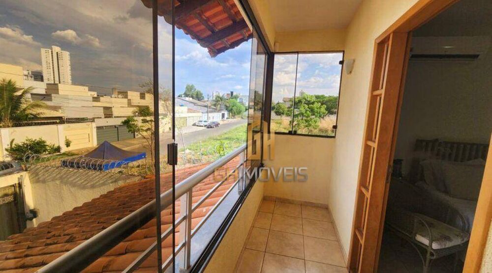 Sobrado à venda com 4 quartos, 220m² - Foto 3
