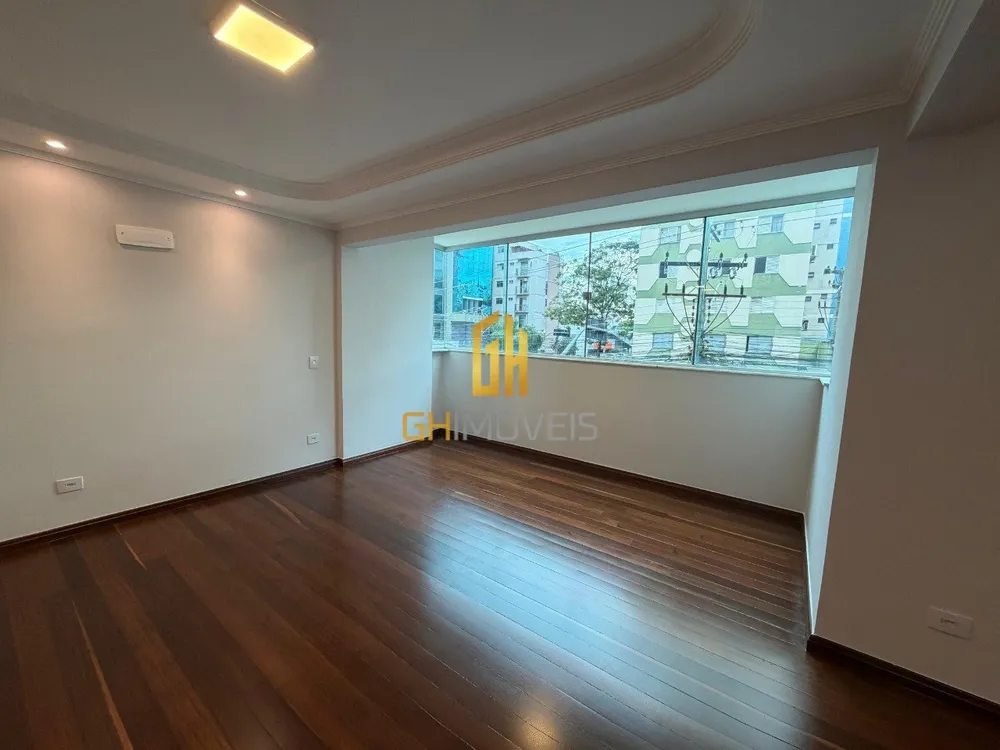 Apartamento, 3 quartos, 160 m² - Foto 1