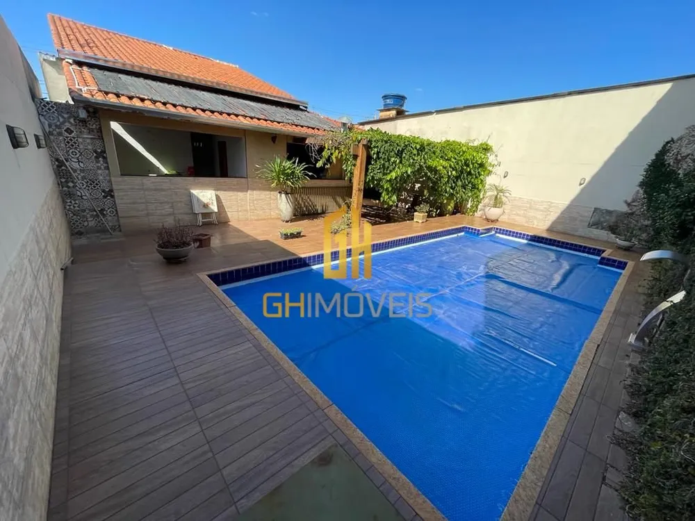 Casa, 3 quartos, 240 m² - Foto 3