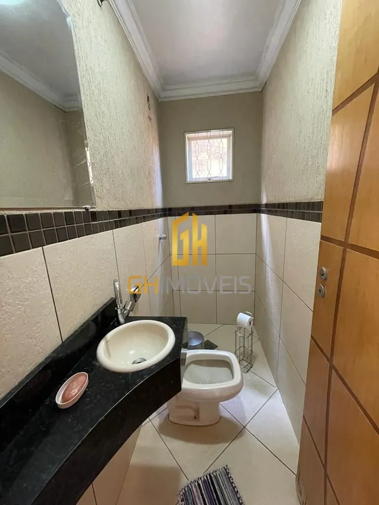 Casa, 3 quartos, 240 m² - Foto 1