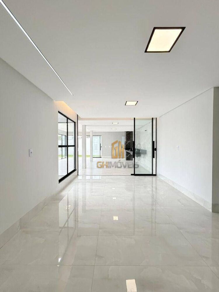 Sobrado à venda com 4 quartos, 301m² - Foto 12