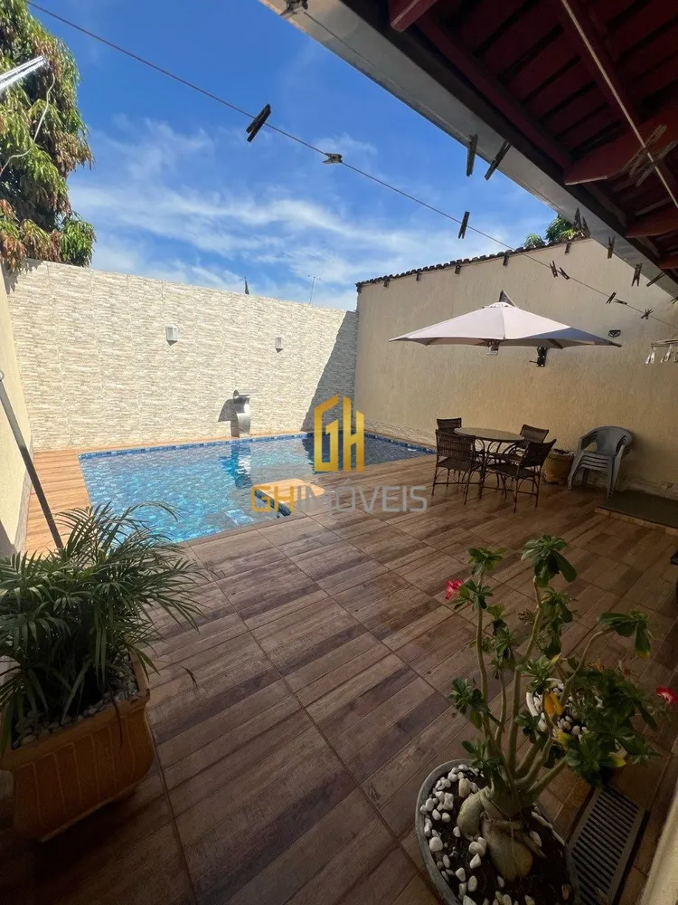 Casa, 3 quartos, 180 m² - Foto 1
