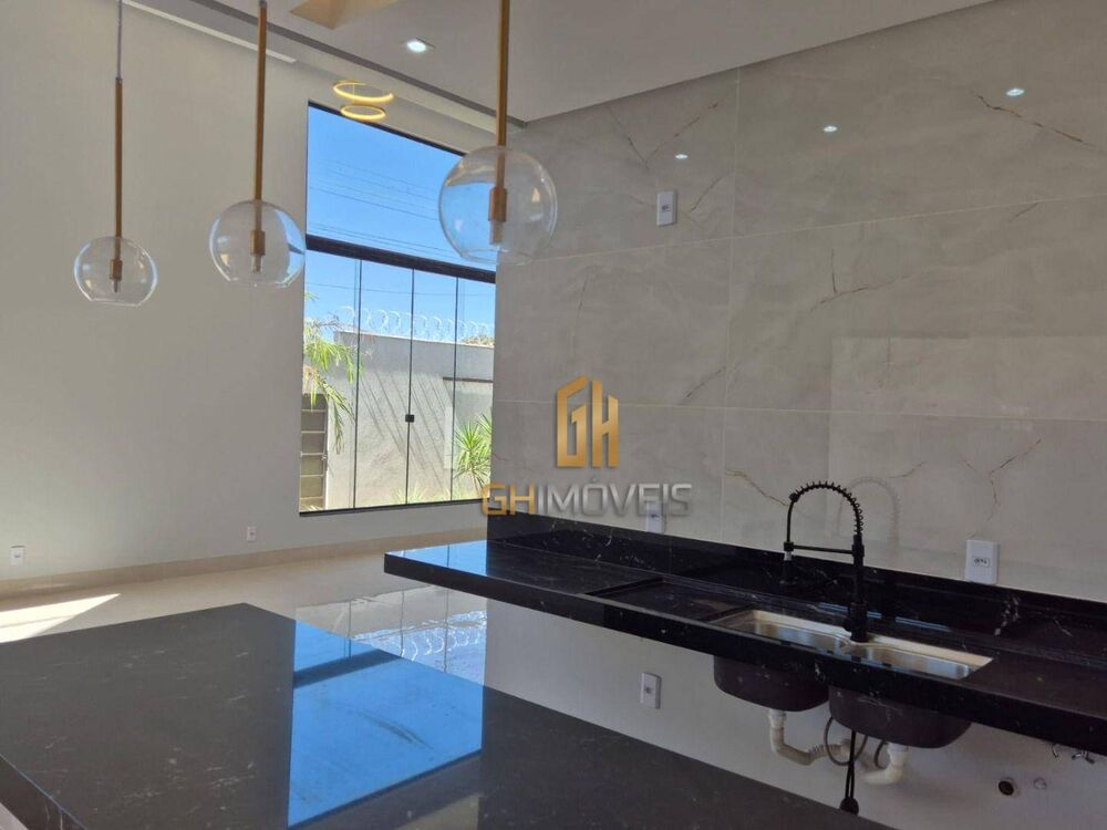 Casa, 3 quartos, 185 m² - Foto 1
