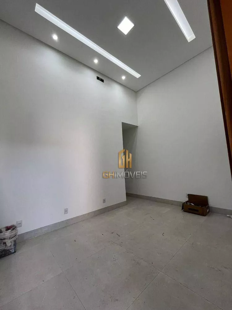 Casa à venda com 2 quartos, 82m² - Foto 4